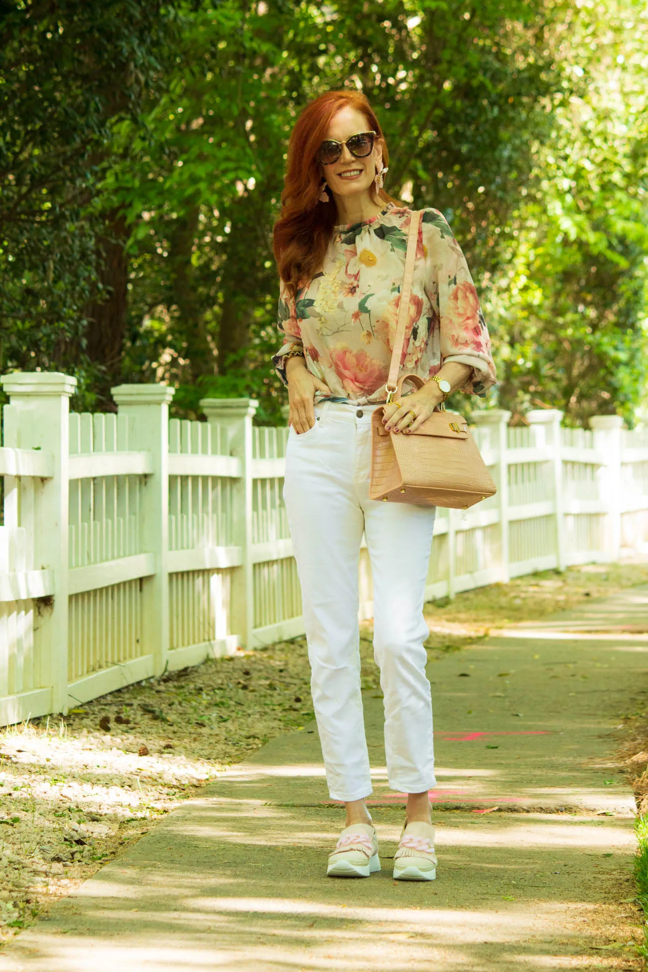 Resort Weekend Packing: Dresses, Separates, and Accessories That Earn Their Space