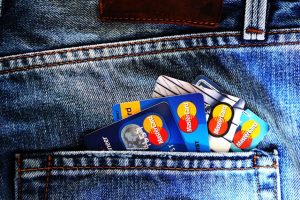 Popular Jeans Brands Women: 6 Popular Jeans Brands for Women That Get Fit Right